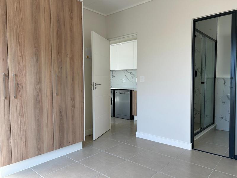 To Let 1 Bedroom Property for Rent in Sandown Western Cape